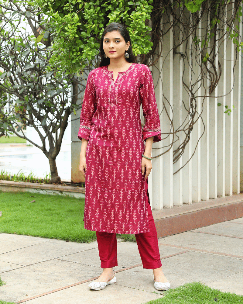 Maroon Straight Fit Mercerized Ikat Printed Kurta - Front