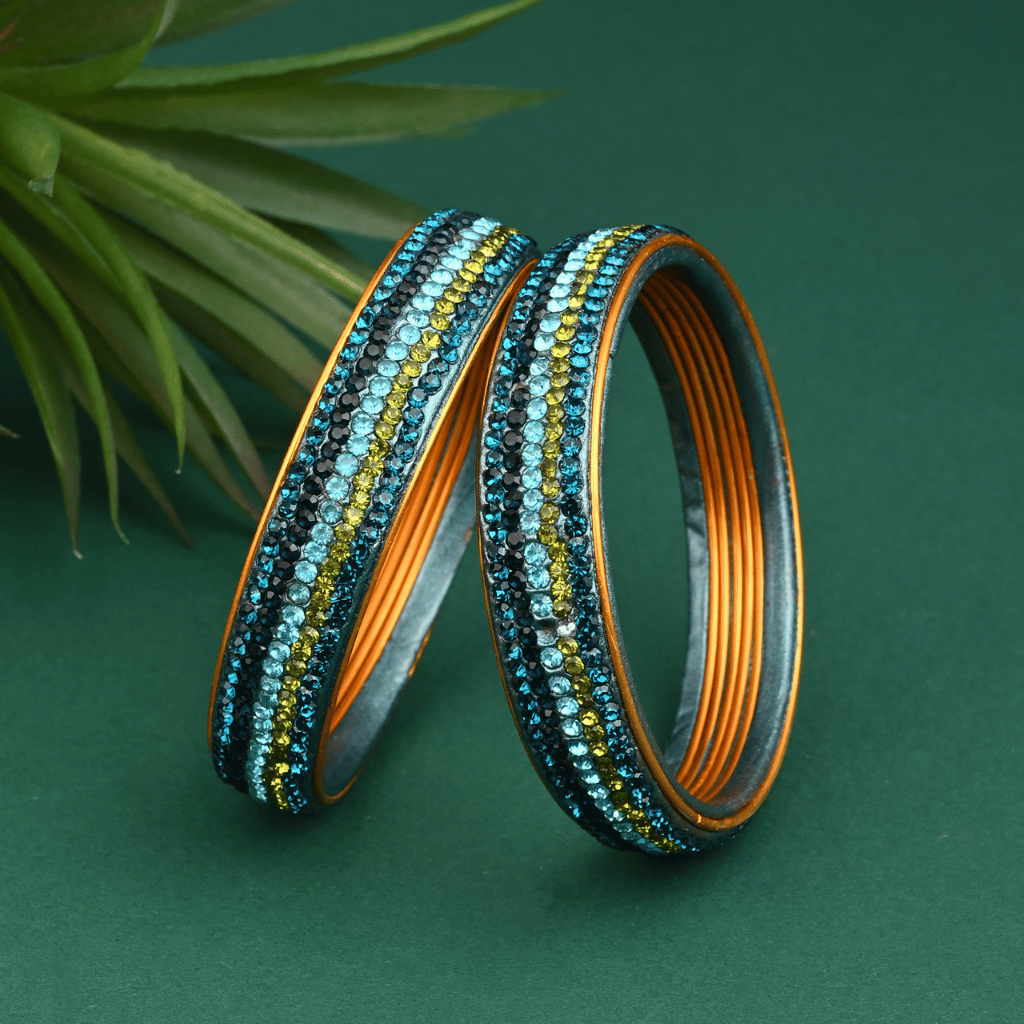 Pair of broad bangles in blue tones - lac