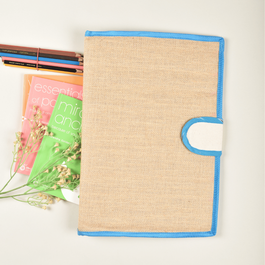 Simple natural jute file folder with a velcro tab and blue piping - front