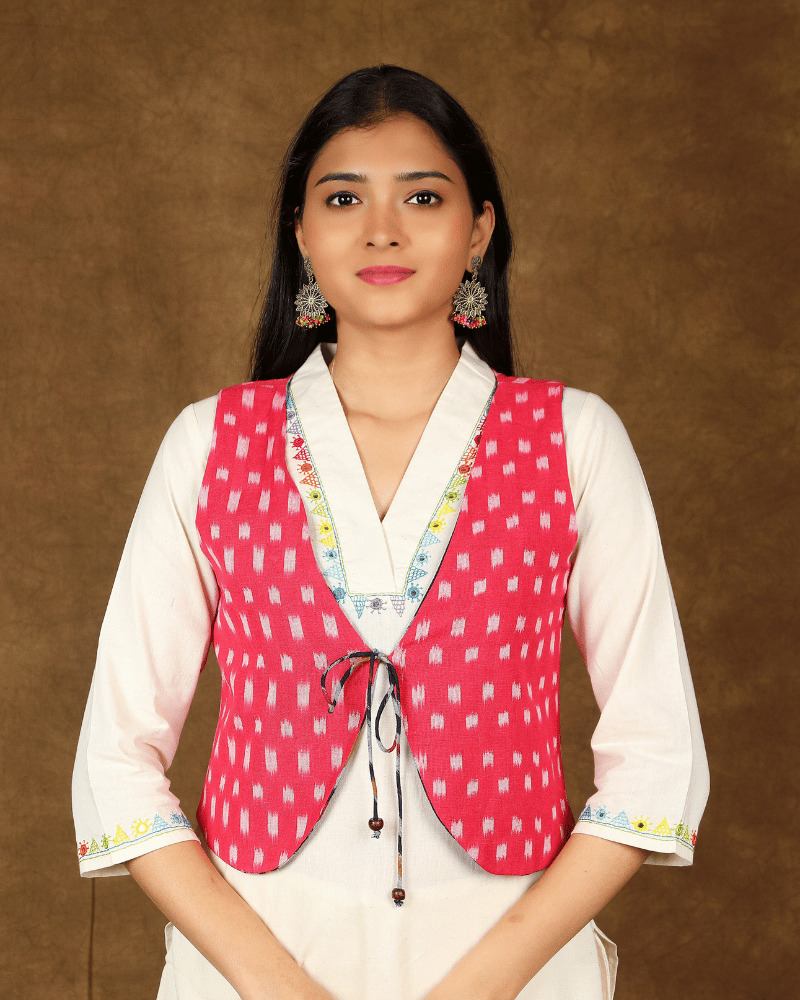 Short Reversible Jacket in pink - front