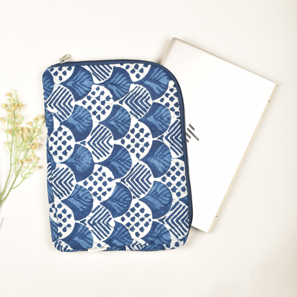 Blue Kalamkari Laptop Sleeve - Zip