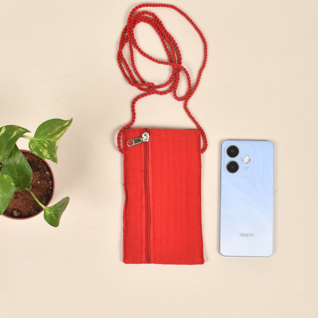 Handcrafted Embroidery Red cell phone pouch - back