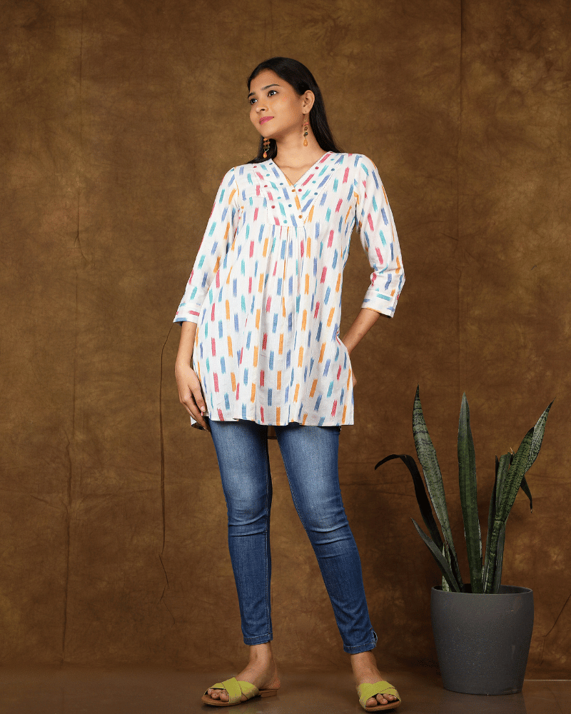 Embroidery white ikat tunic - sleeves