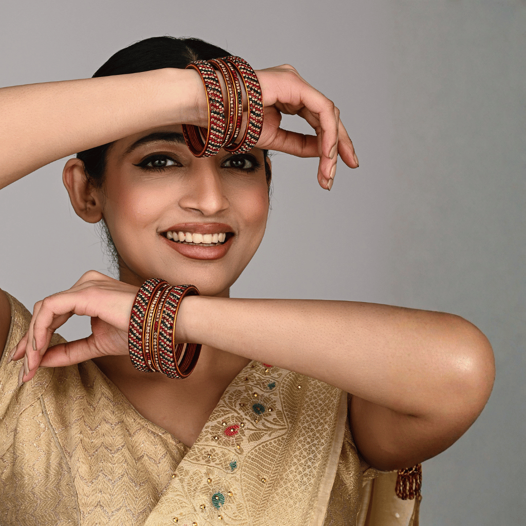 Set of eight bangles in green & red tones - Hyderabad