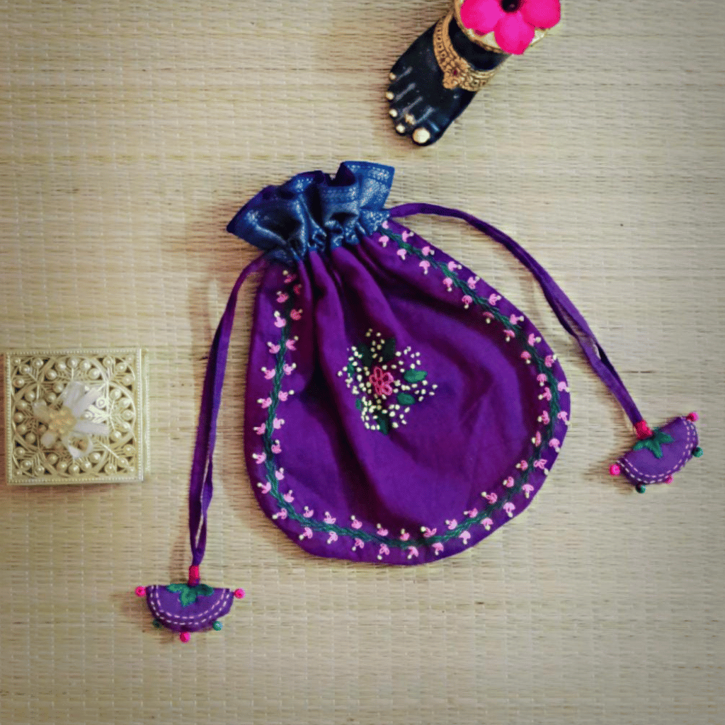 Handmade & Handloom Diwali Gift Hamper with Dry Fruits | Kritikala Festive Gifting