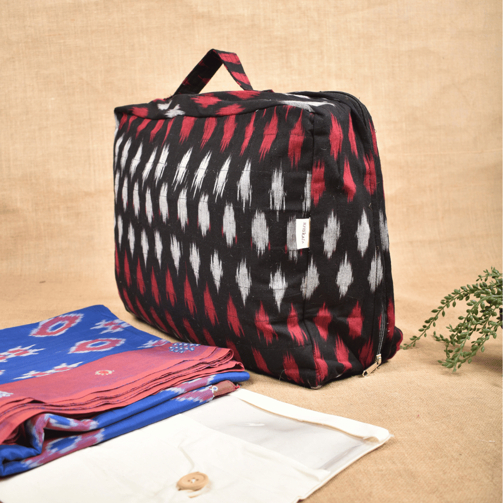 Black ikat sarees storage bag with sleeves - side