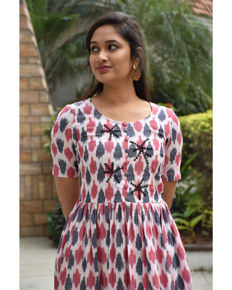 Multicolor midi kurta in ikat cotton