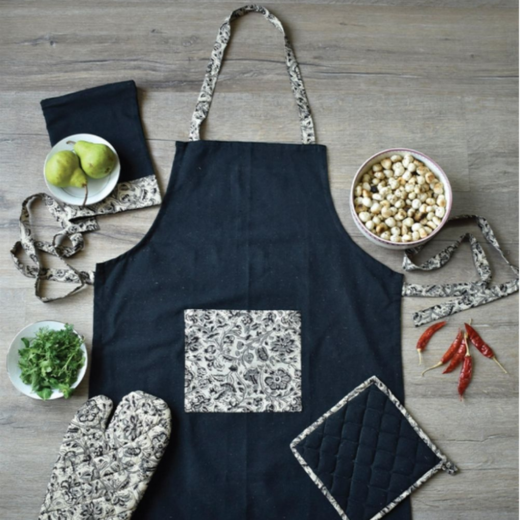 Apron, oven glove and pot holder set in black cotton with kalamkari