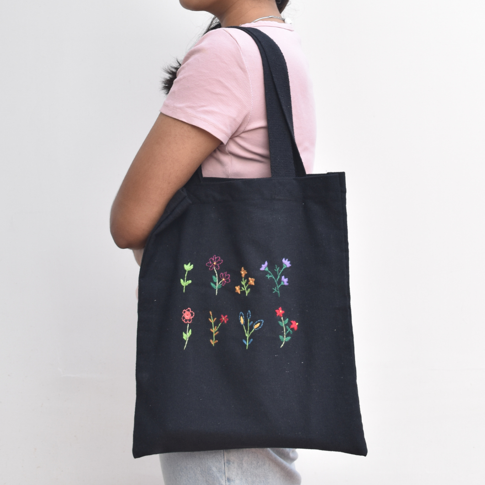 Black canvas tote bag - flower embroidery
