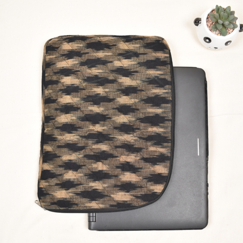 Black easy slip quilted 13" laptop sleeve