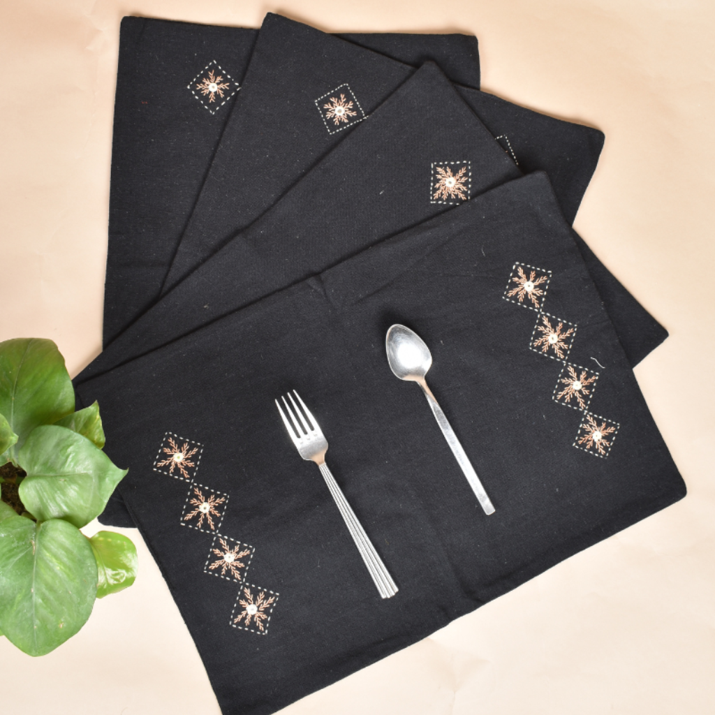 Black table mats with 8 mirror embroidery