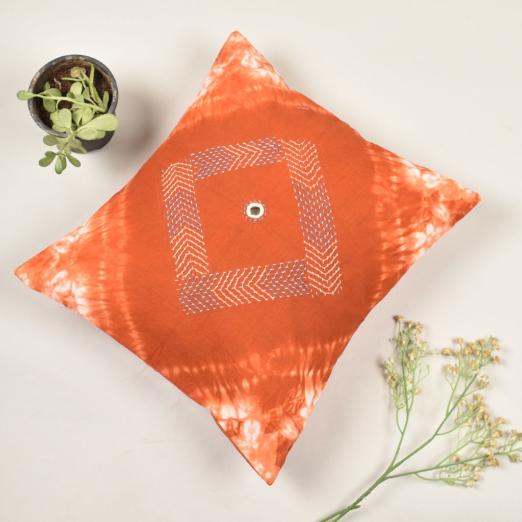 Brown tie dye cushion cover with diamond design