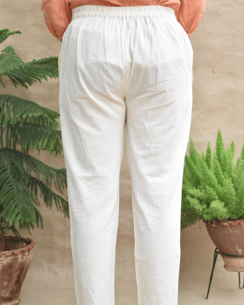 Off-White cotton pant with two pockets - back