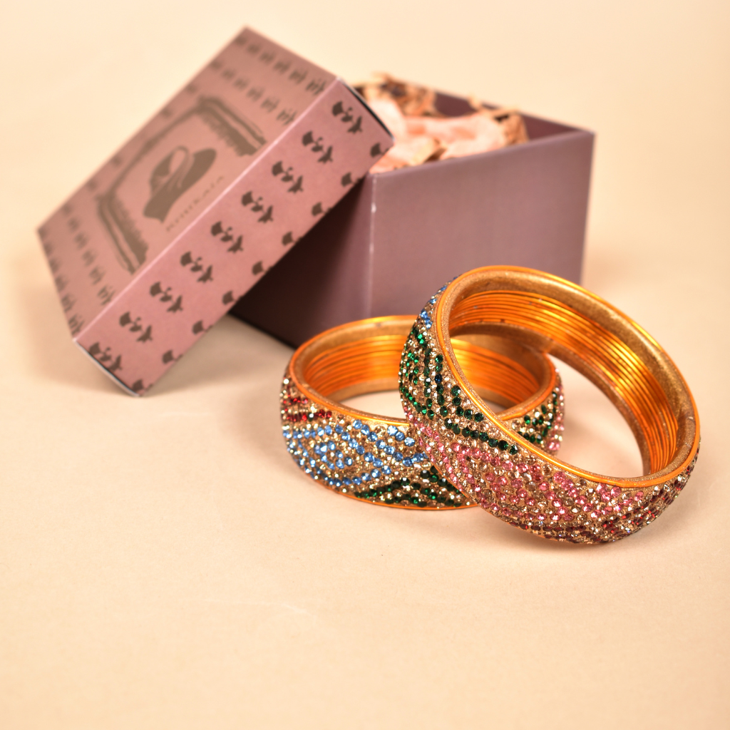 Gold 9 line stoned lac bangle - lac
