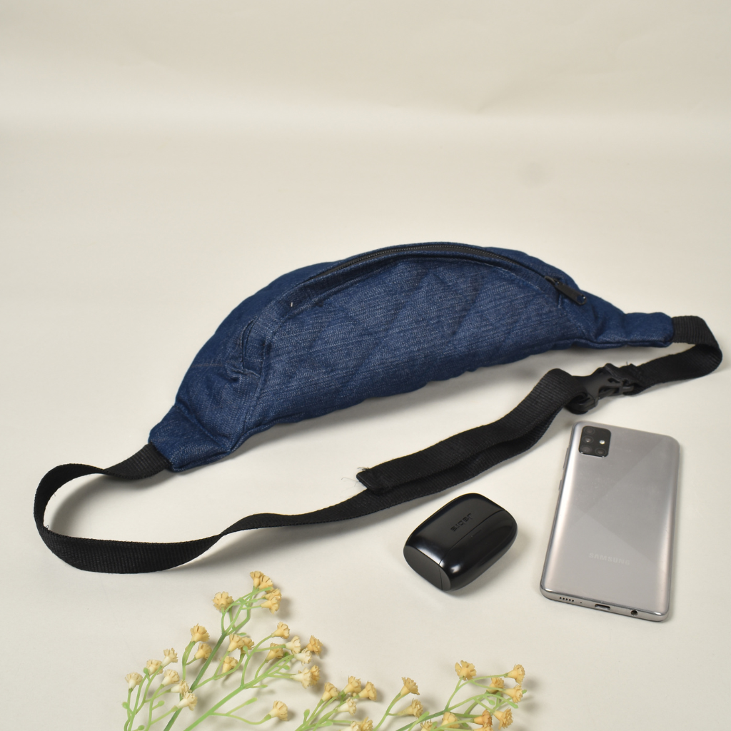 Fanny bag or waist bag in quilted denim