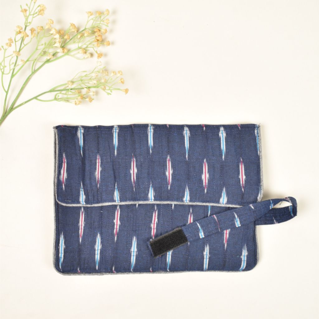 Folding unisex toiletry case blue ikat