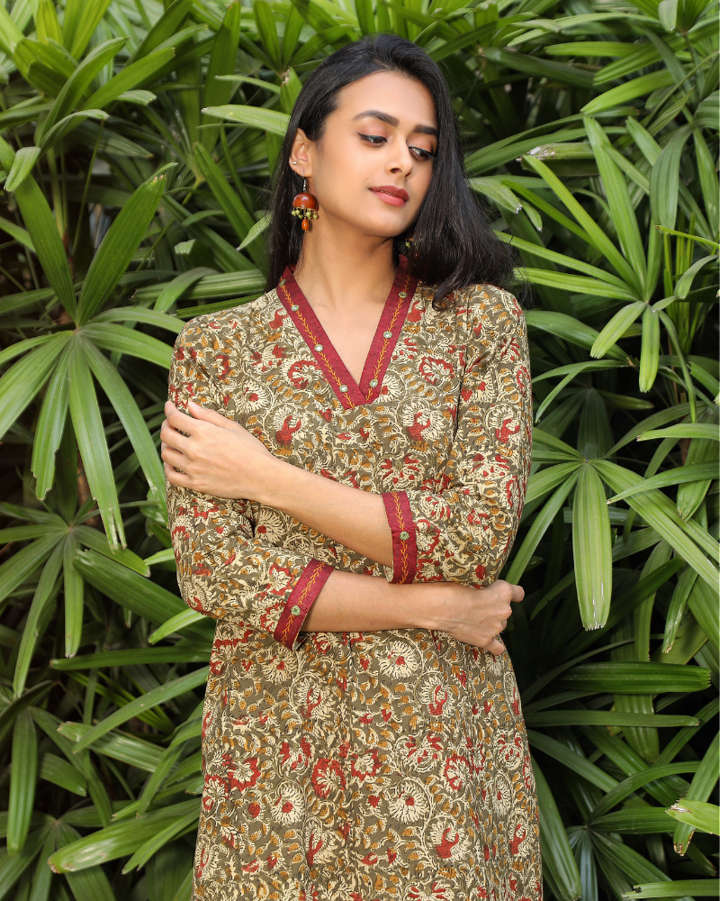 Green kalamkari overlapped V Collar kurta