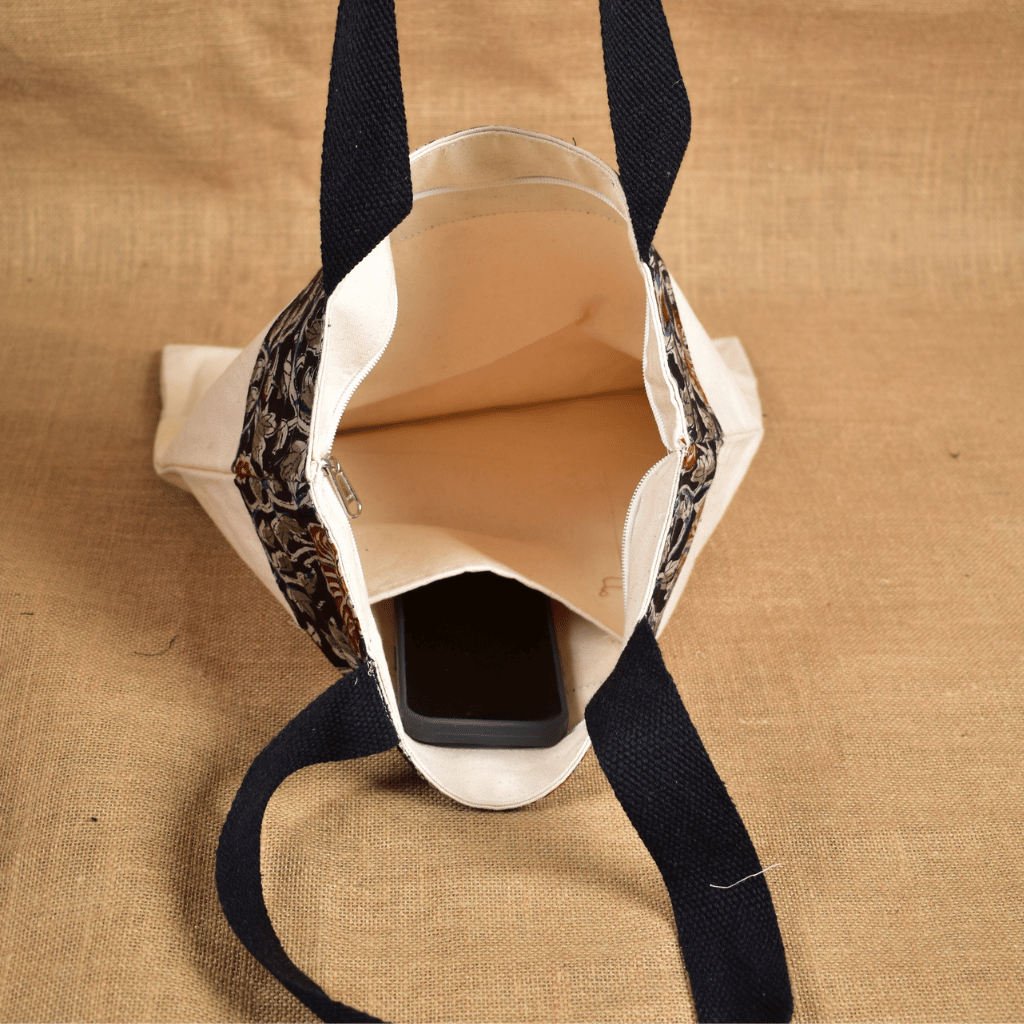 Canvas tote bag with black kalamkari border - Inside