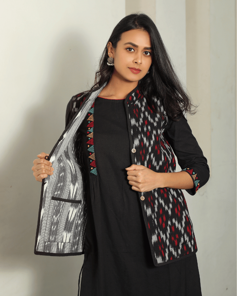 Reversible Nehru collar quilted jacket in grey & black ikat
