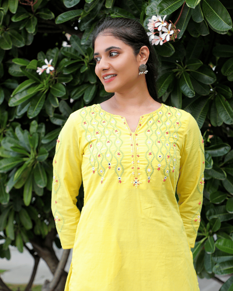 Wave Embroidered Yellow Cotton Kurta - neck