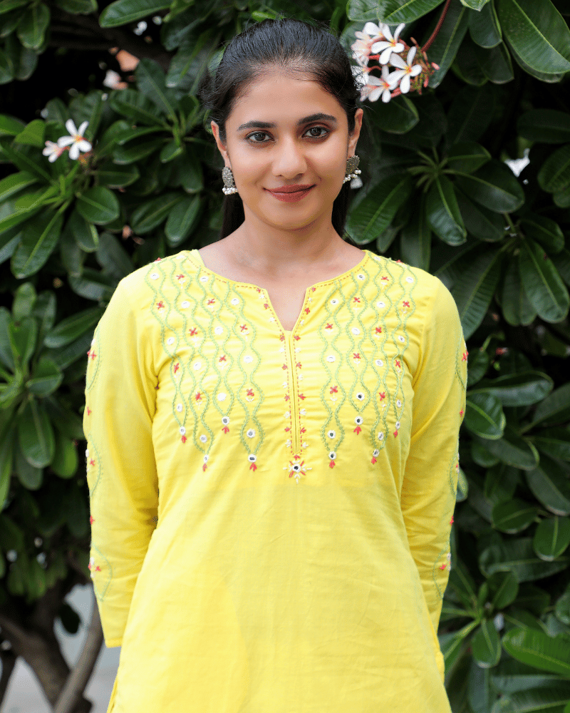Wave Embroidered Yellow Cotton Kurta - embroidery