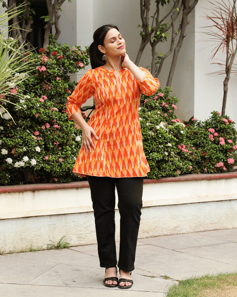 ORANGE IKAT SHORT TUNIC - neck