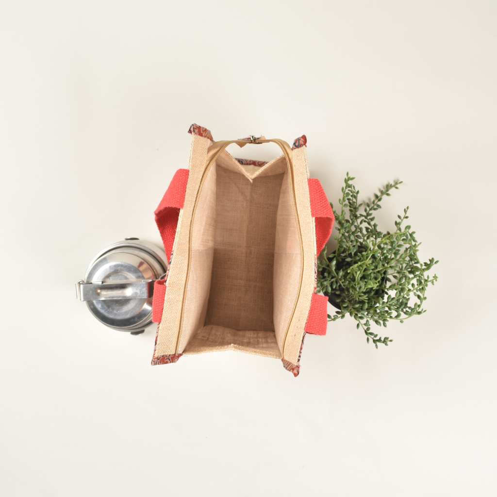 Red kalamkari & jute lunch bag - inside