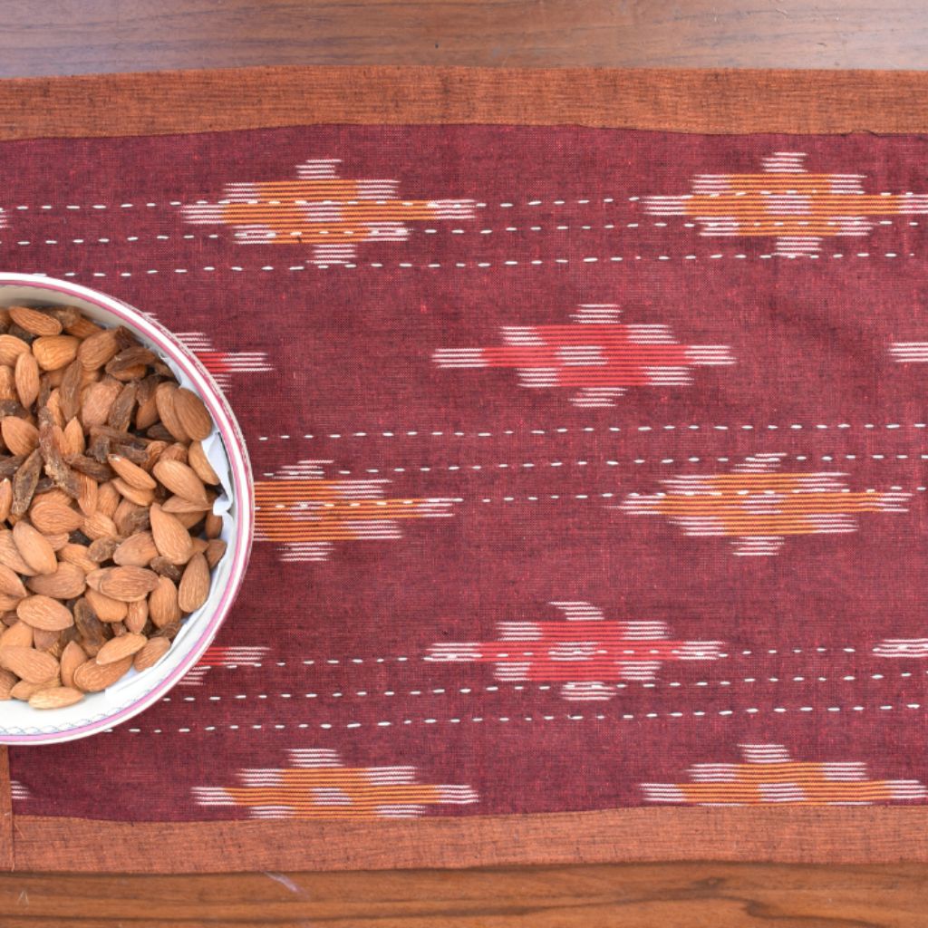 Maroon ikat table mat set