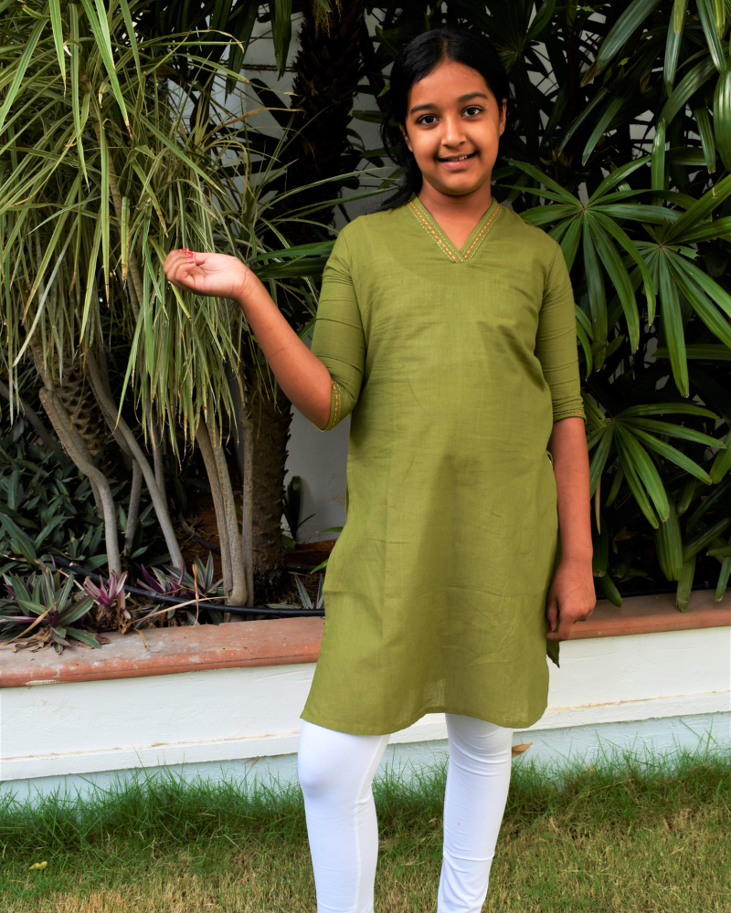Green v collar overlapped kurta for girls in pure cotton