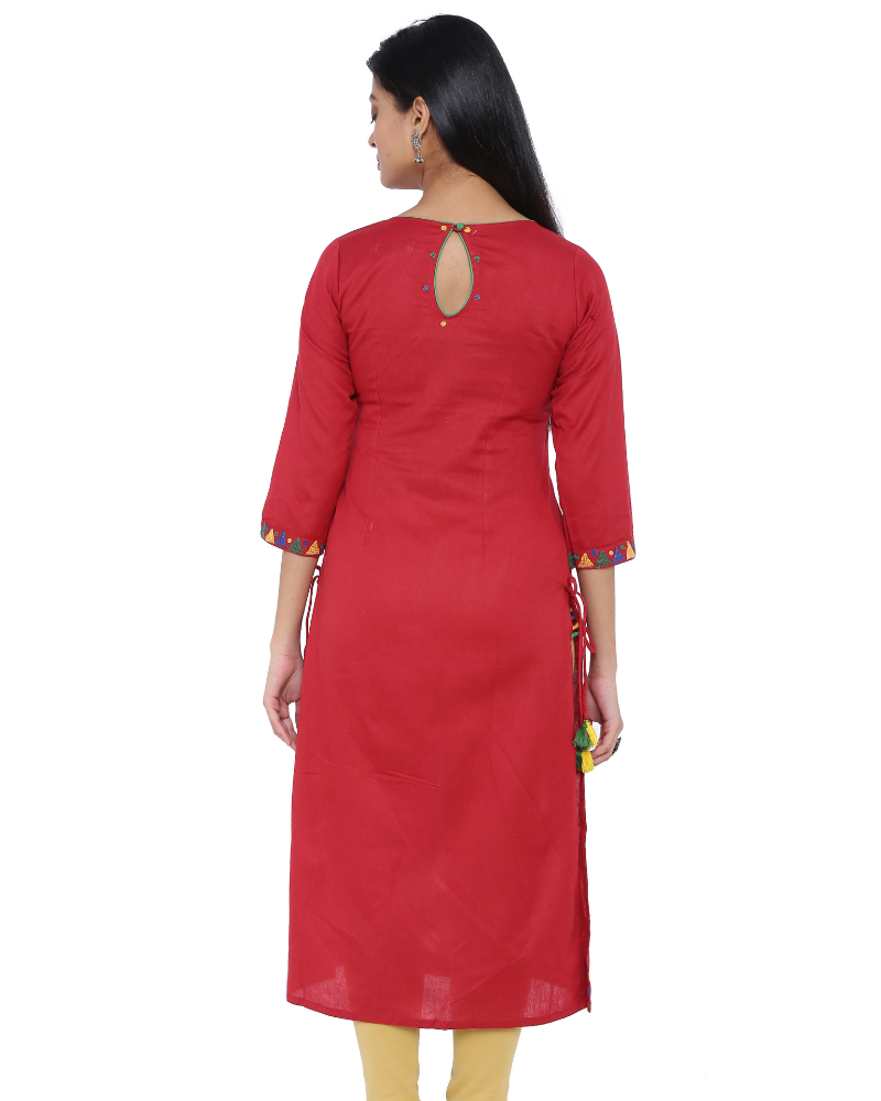 RED LINEN STRAIGHT KURTA WITH SIDE DETAIL DORI