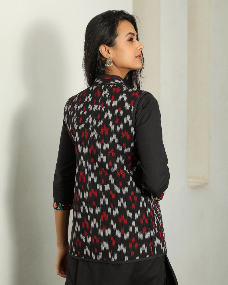 Reversible quilted jacket in grey & black ikat - black