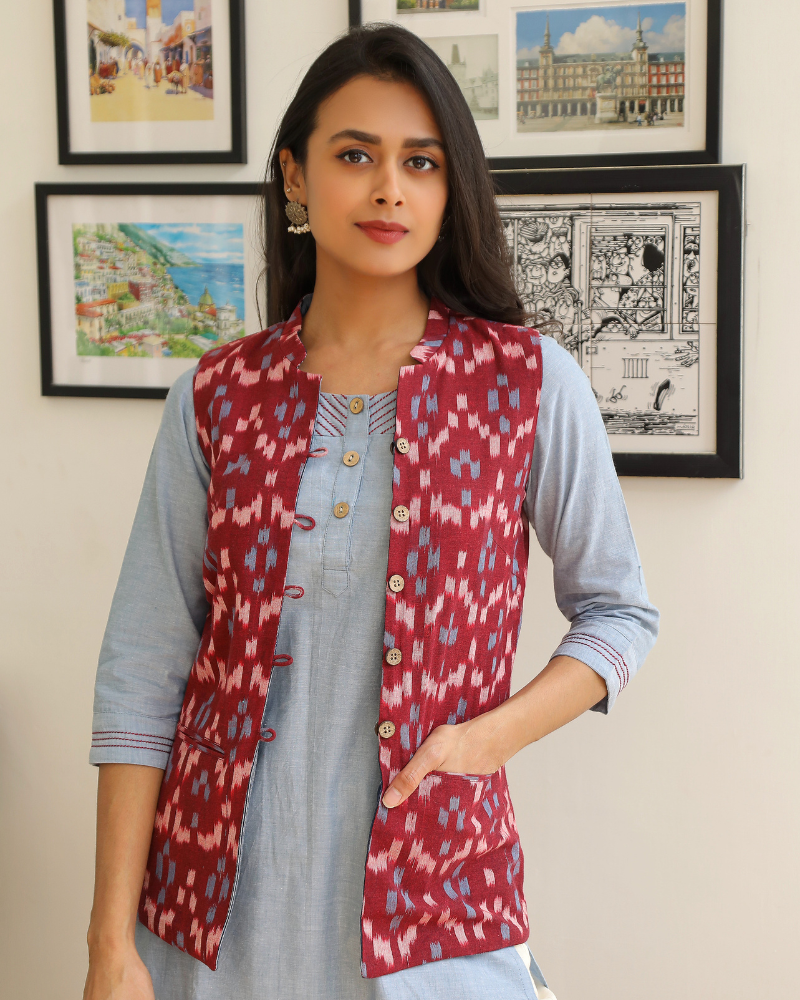 Reversible  jacket in blue & red ikat - pockets