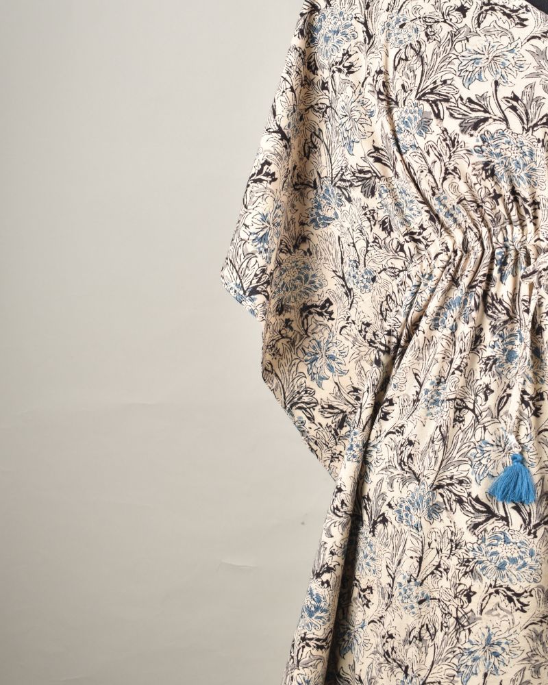 Short kaftan in blue kalamkari cotton