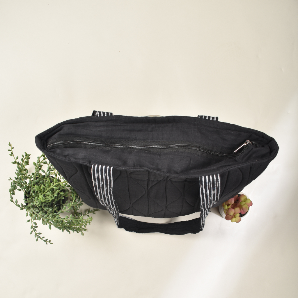 Black colour quilted flat bag-top