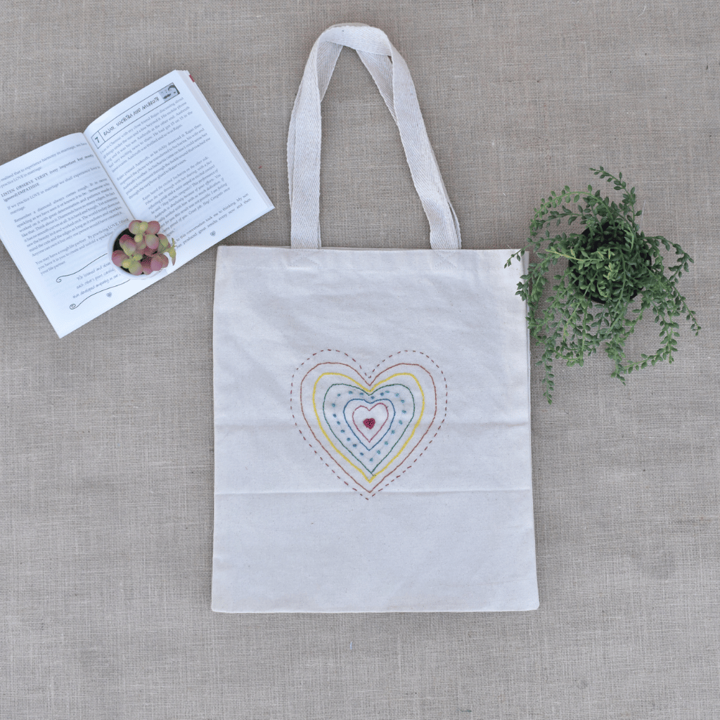 White canvas tote bag - heart embroidery - front