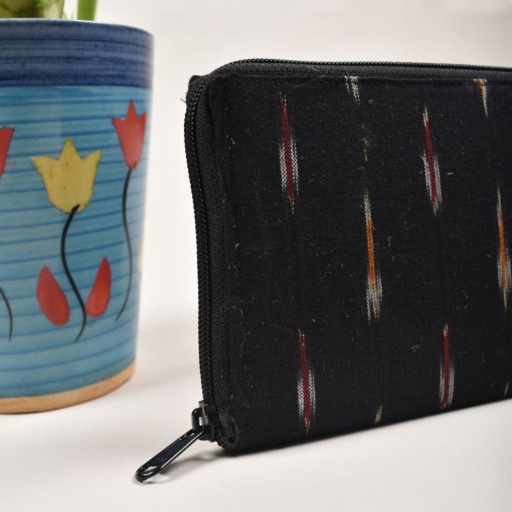 Black ikat and ajark ladies wallet - closure