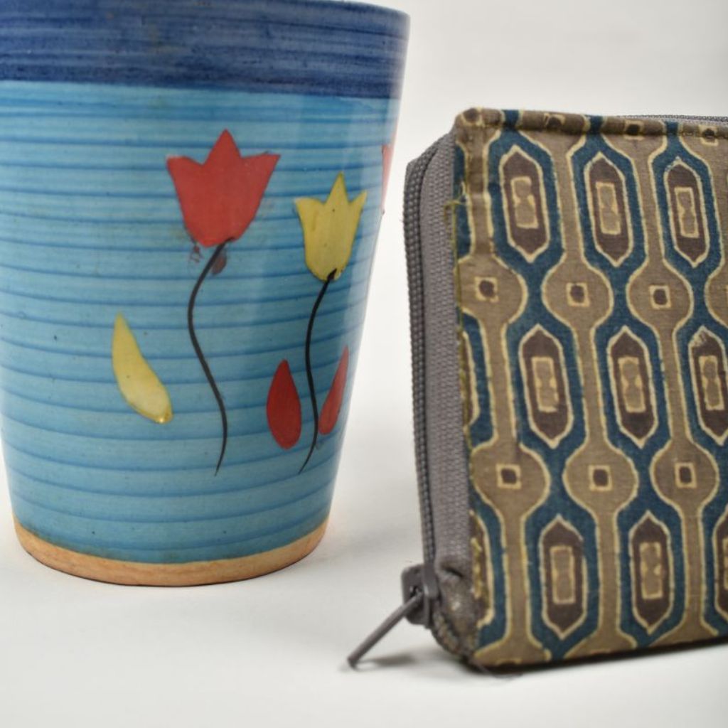Green ajrakh ladies wallet - zip