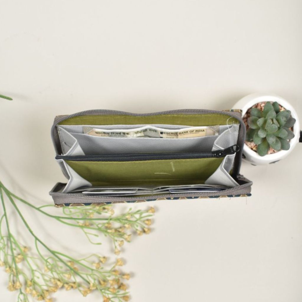 Green ajrakh ladies wallet - inside