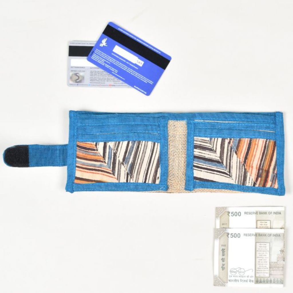 Blue unisex vegan wallet - pockets
