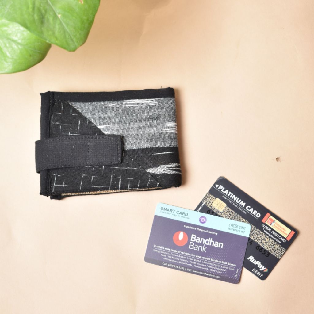 Unisex fabric coin card wallet in traditional print