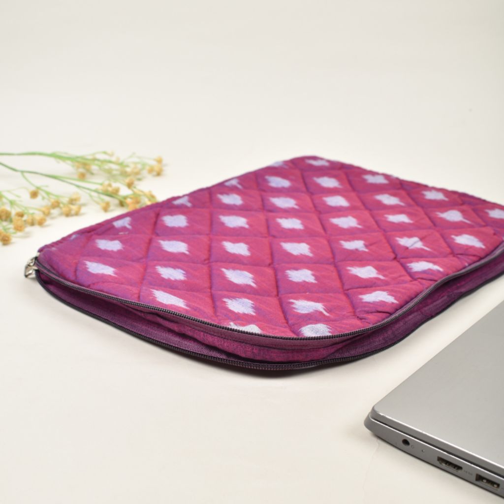 Pure cotton eco friendly quilted 12" laptop sleeve - closure