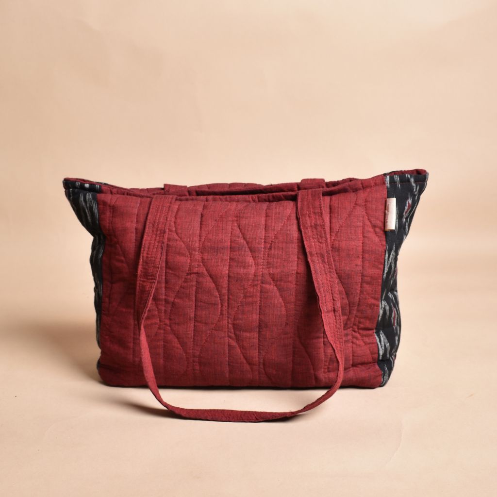 QUILTED BLACK AND RED IKAT PURSE BAG WITH POCKETS