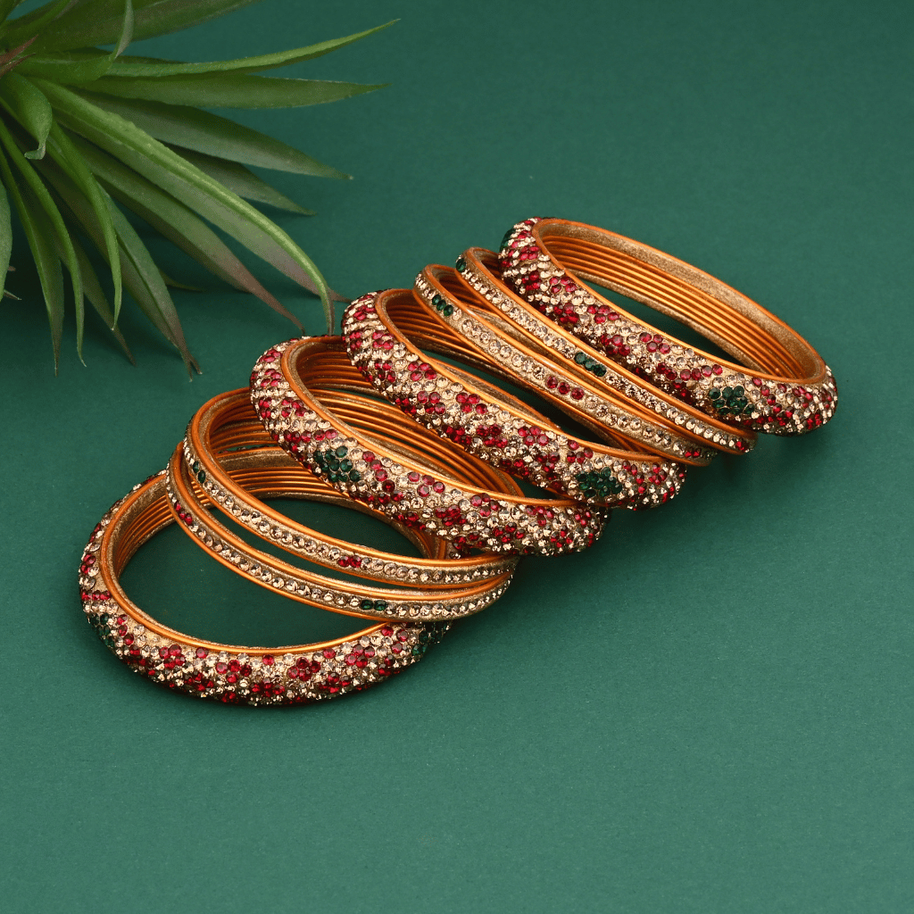 Set Of Eight Bangles in Maroon & White Tones - Lac 