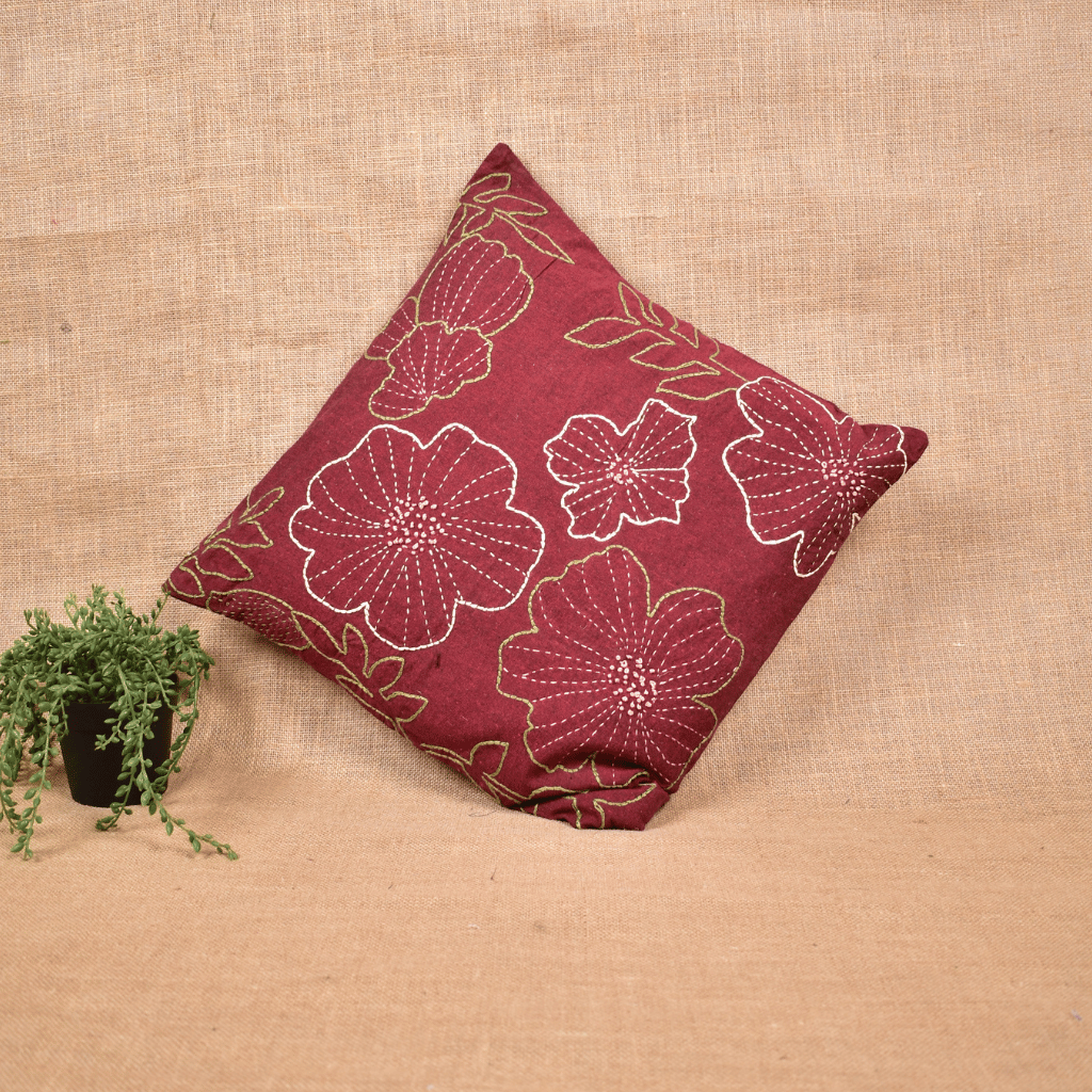 "Lazy morning" pure cotton cushion cover - Maroon - front