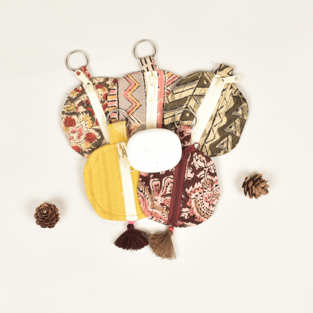 kalamkari Round Pouch – Lip Balm / Earbuds Holder