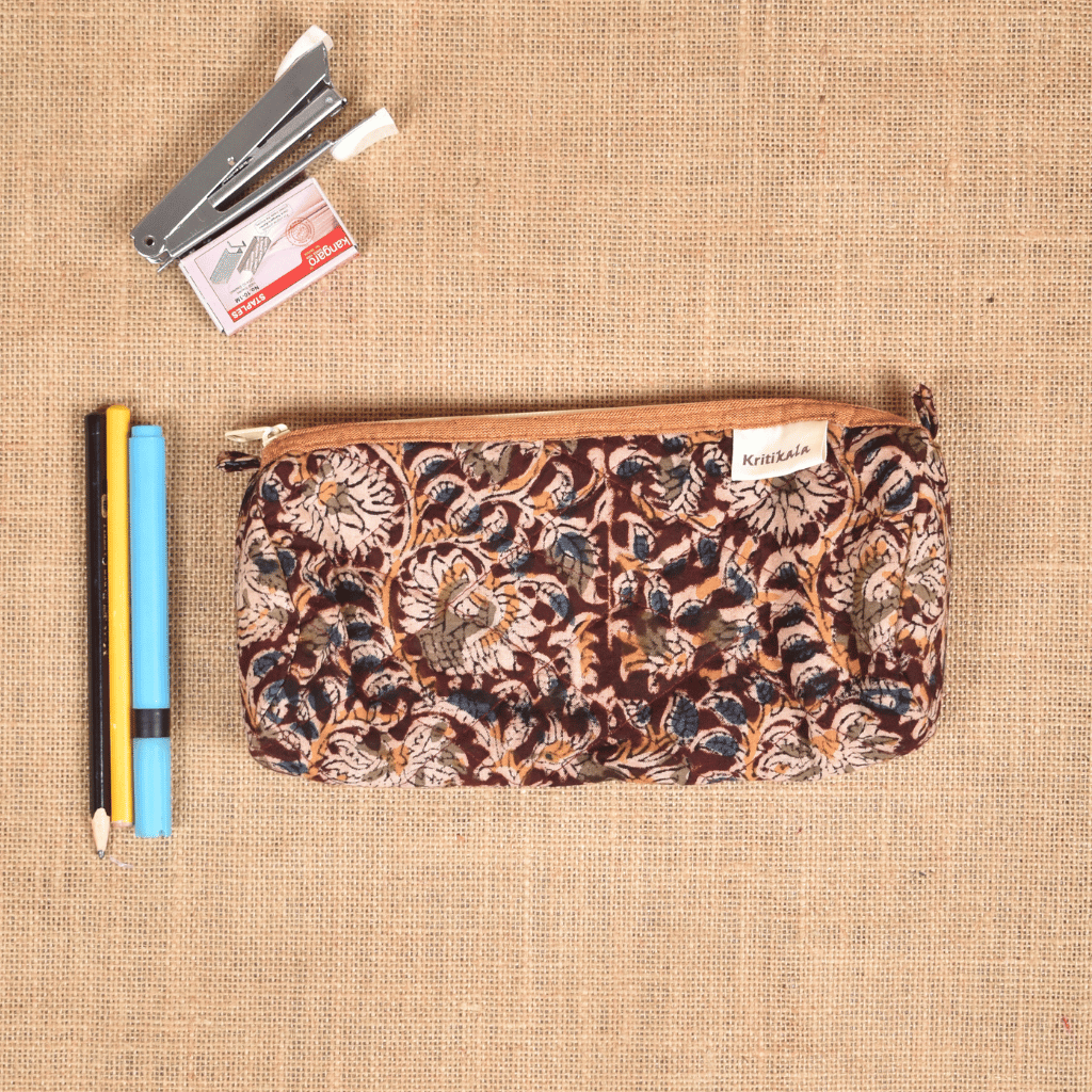Maroon kalamkari round quilted case - front - back