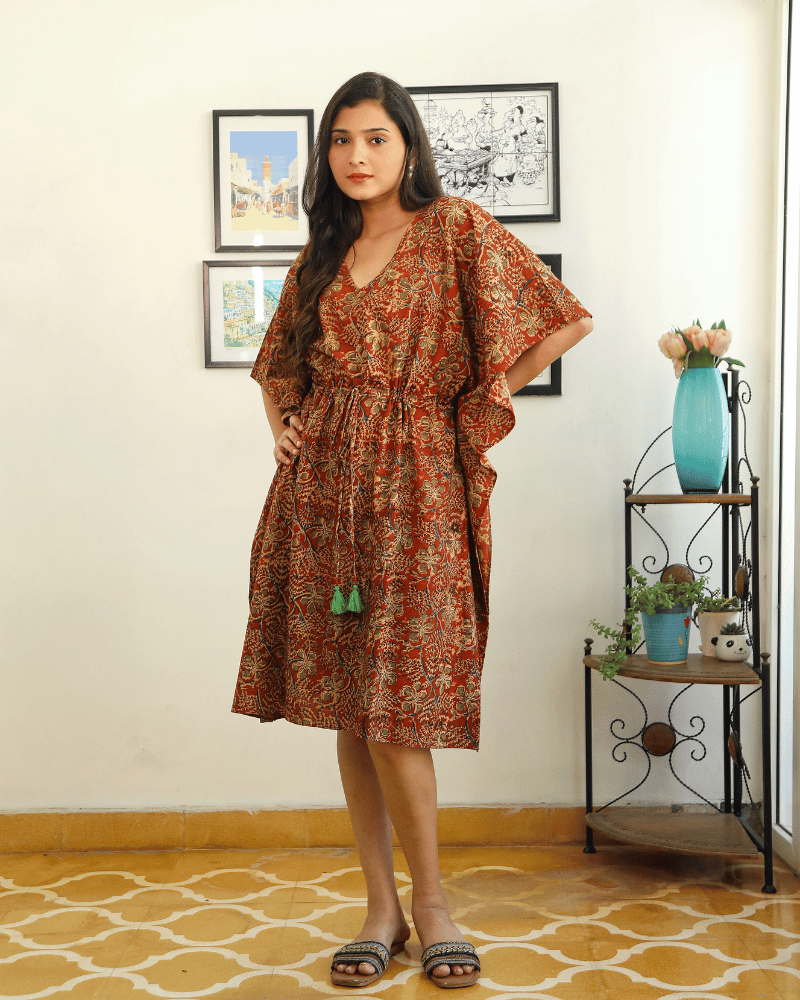 Short kaftan in rust kalamkari cotton - front