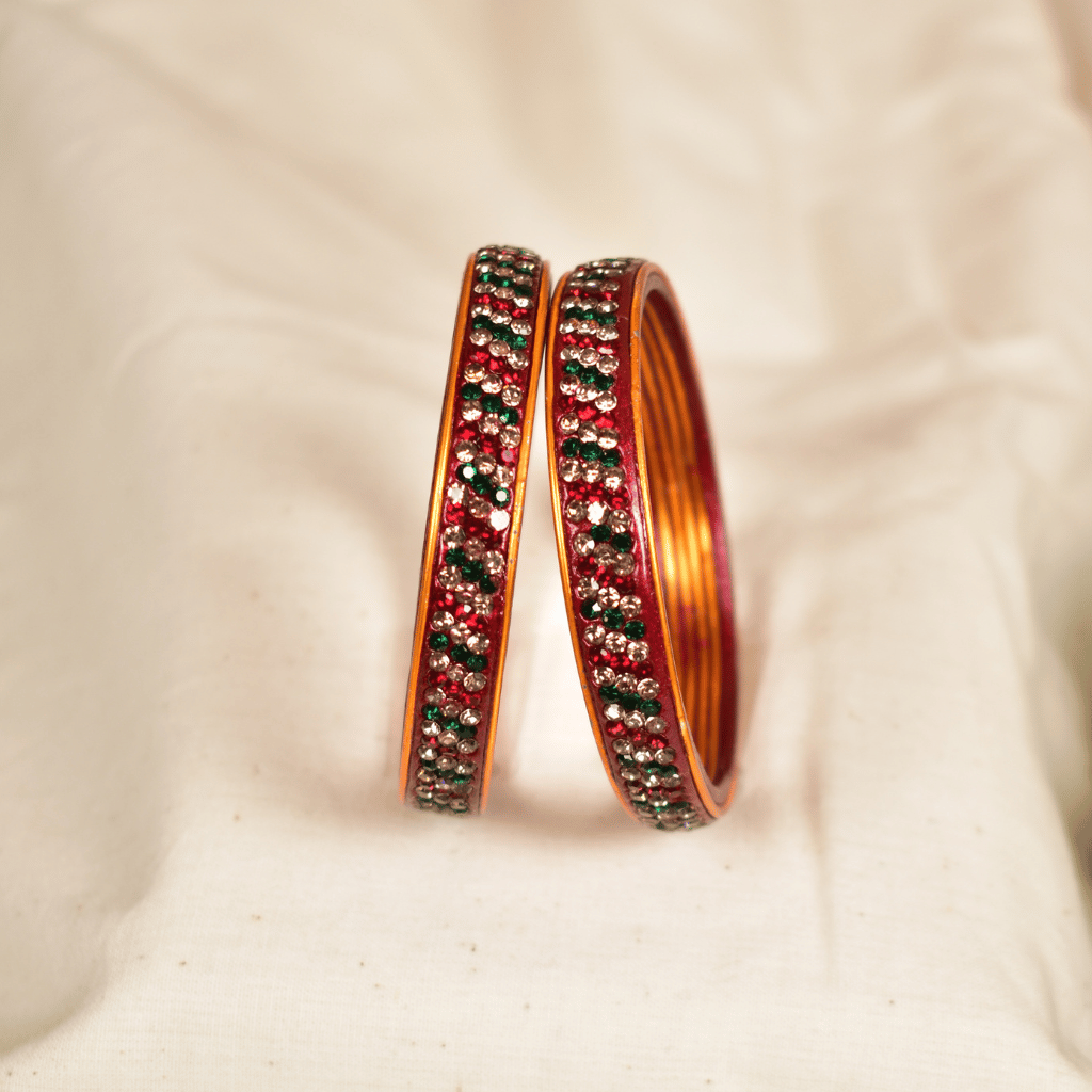 Pair of lac bangles in gold and red tones - Hyderabadi