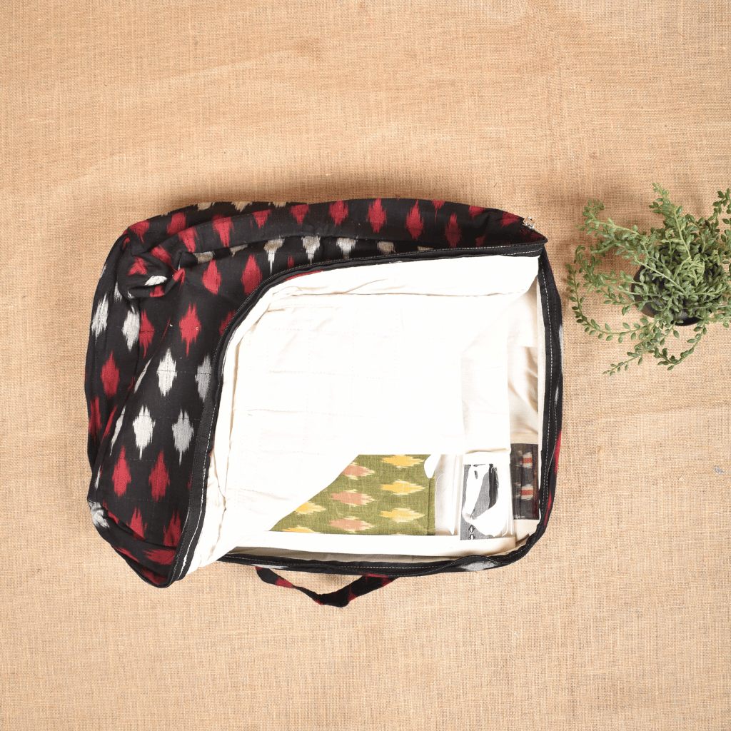 Black ikat sarees storage bag with sleeves 