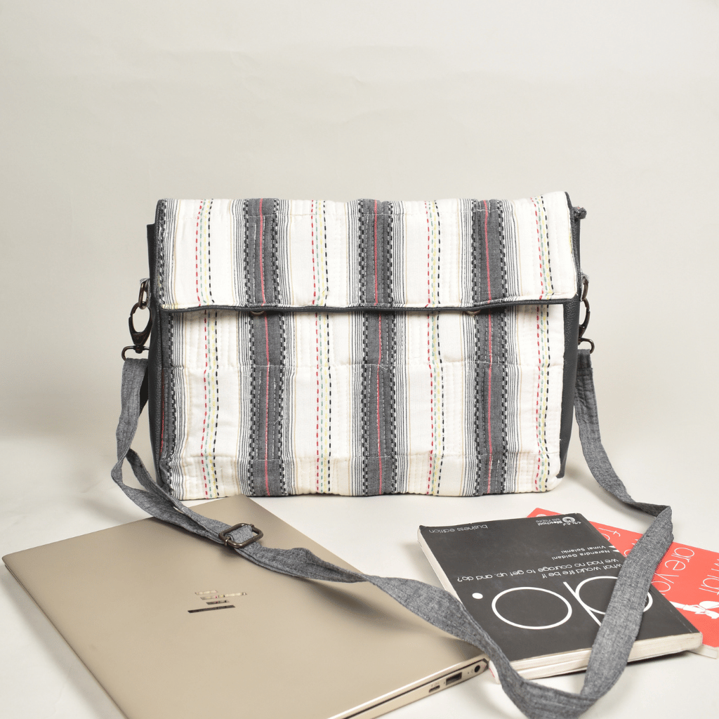 "Samarth" laptop bag in white cotton and faux leather - front